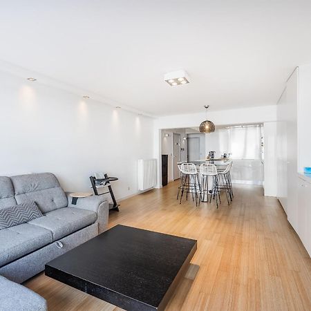 Appartement Spacieux Et Confortable - 2 Chambres - 4P - Garage 브뤼셀 외부 사진